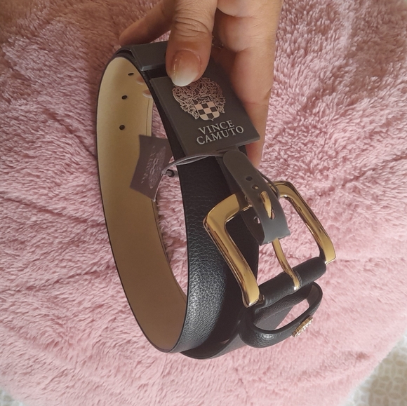 Vince Camuto Accessories - Vince camuto woman belt